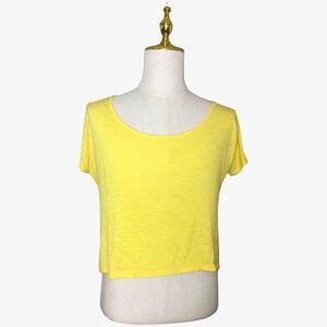 A. Byer Blouse Medium Yellow Short Sleeve Hi Lo Embroidered Floral
